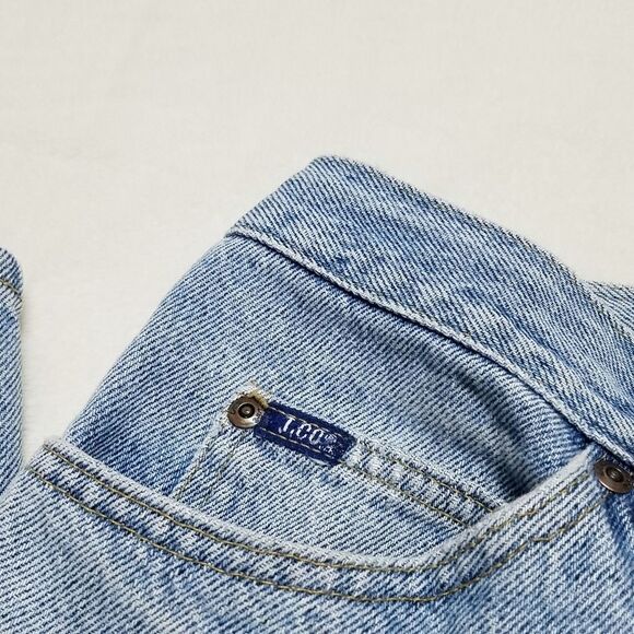 VINTAGE Lee Light Wash Cropped High Rise Jeans - Picture 6 of 12